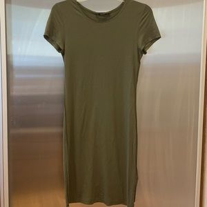 Alice + Olivia Dress